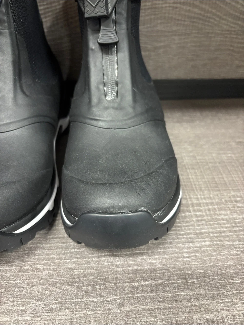 Women's Muck Apex Mid Zip Ankle Boots (Black) - Size 5